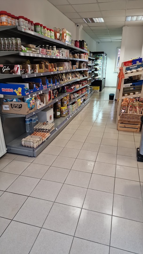 OS-27 Türkische Lebensmittel Ihr Kiosk vor Ort · Fotos 10